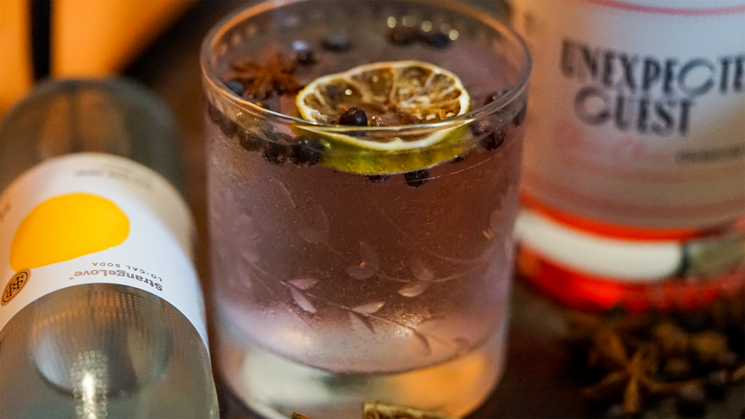 Chin-chin Christmas Gin and Soda